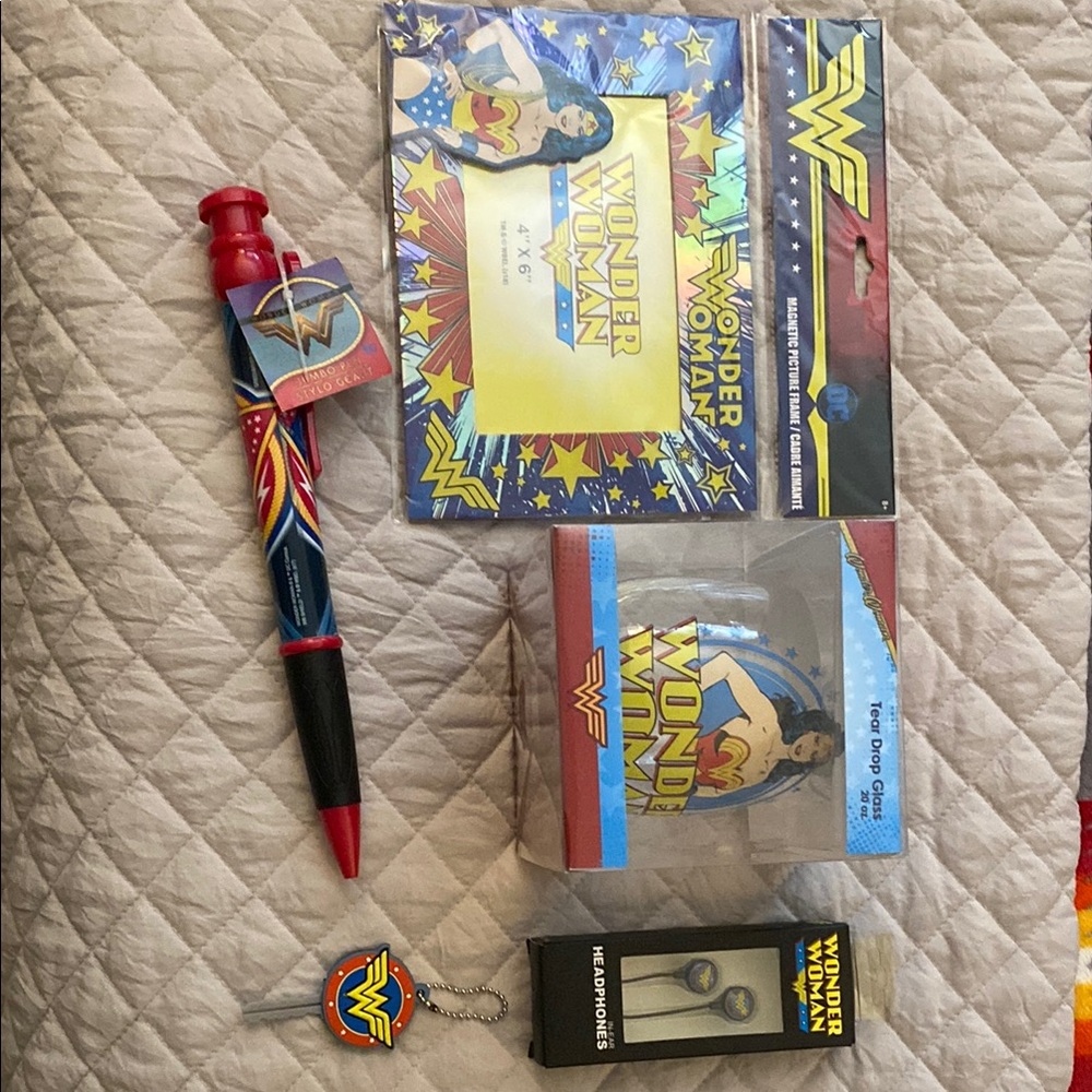 Wonder Woman Bundle Set